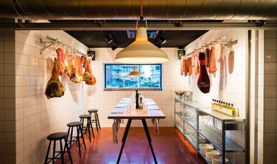 Carcasse_Restaurant_01